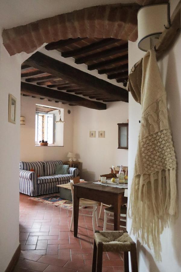 Il Piratello - Agriturismo Baldeschi トゥオーロ・スル・トラジメーノ エクステリア 写真